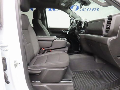 Used 2025 Chevrolet Silverado 2500 LT w/ Convenience Package image 23