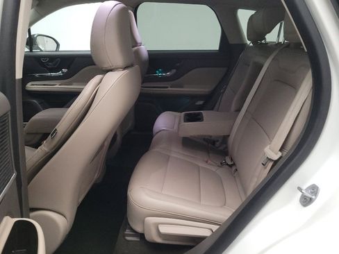 Used 2022 Lincoln Corsair Reserve w/ Elements Package FWD image 18