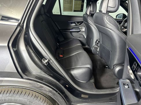 Certified 2024 Mercedes-Benz GLC 300 image 17