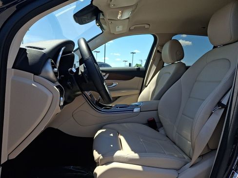 Used 2022 Mercedes-Benz GLC 300 4MATIC image 13