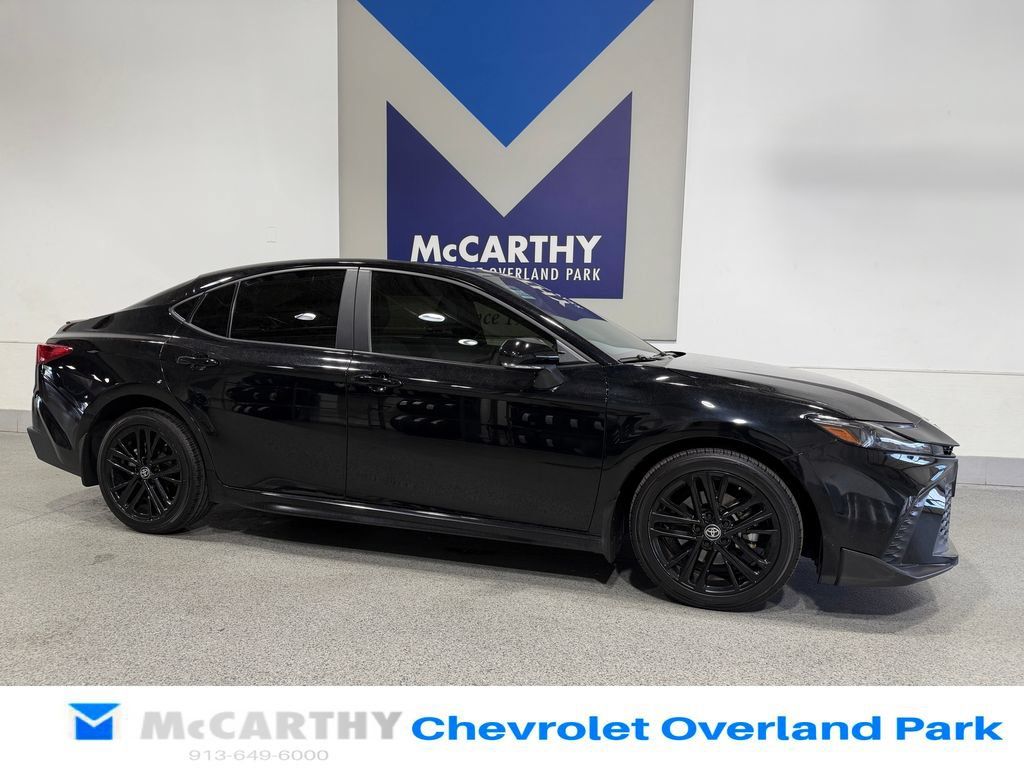 Used 2025 Toyota Camry SE w/ Multimedia Upgrade Package AWD/4WD image 3