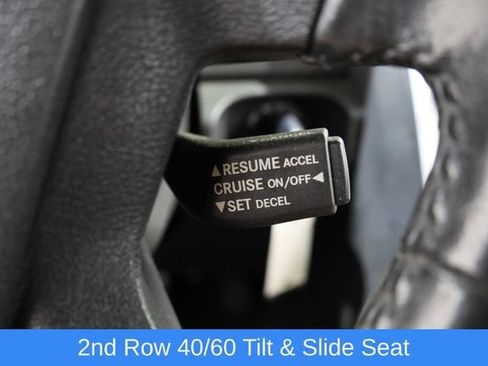 Used 2010 Dodge Journey SXT w/ Flexible Seating Group FWD image 17