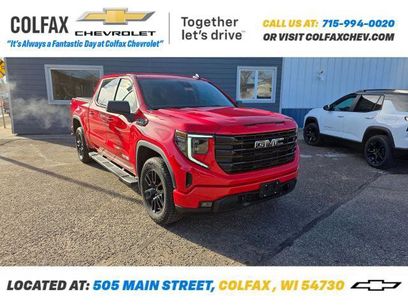 Used 2025 GMC Sierra 1500 Elevation w/ LPO, Elevation Black Package