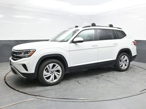 Used 2023 Volkswagen Atlas SE AWD/4WD image 3