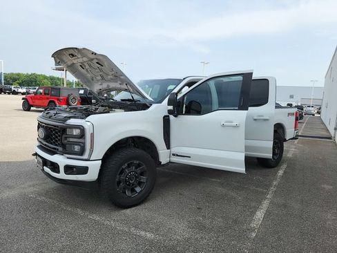 Used 2024 Ford F250 Lariat w/ Lariat Ultimate Package AWD/4WD image 10