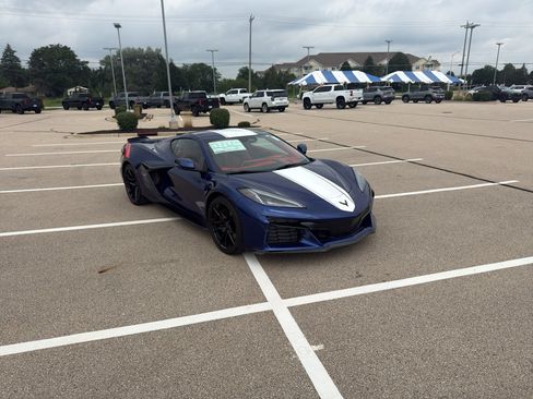 New 2027 Chevrolet Corvette Grand Sport w/ Z52 Sport Performance Package RWD image 13