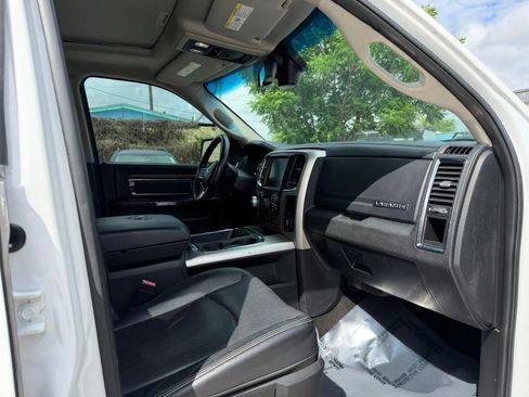 Used 2016 RAM 1500 Laramie w/ Convenience Group image 12