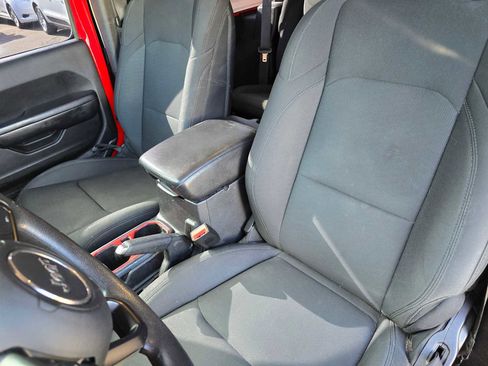 Used 2019 Jeep Wrangler Sport AWD/4WD image 20