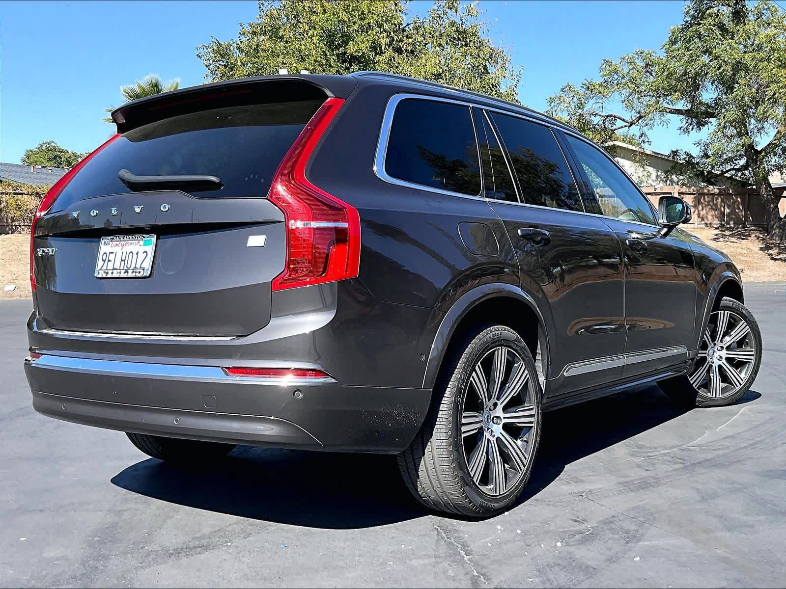 Used 2023 Volvo XC90 T8 Plus w/ Protection Package Premier AWD/4WD image 2