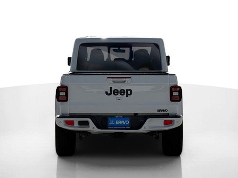 Used 2023 Jeep Gladiator Overland image 6