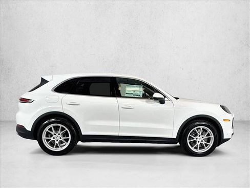 Used 2026 Porsche Cayenne AWD/4WD image 8