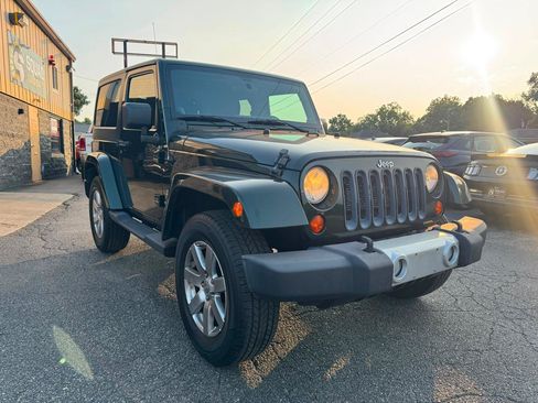 Used 2012 Jeep Wrangler Sahara w/ Connectivity Group AWD/4WD image 7