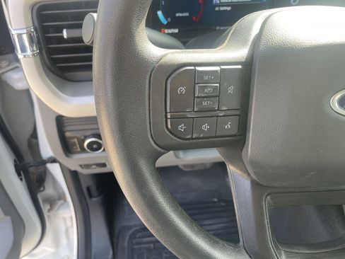 Used 2025 Ford F250 XLT w/ Black Appearance Package AWD/4WD image 16