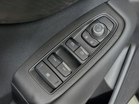 Used 2025 Subaru Outback Premium AWD/4WD image 28