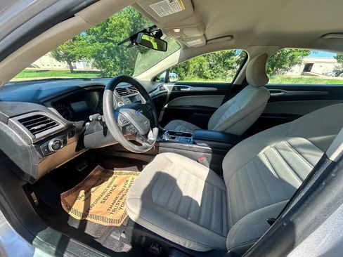 Used 2019 Ford Fusion S FWD image 11