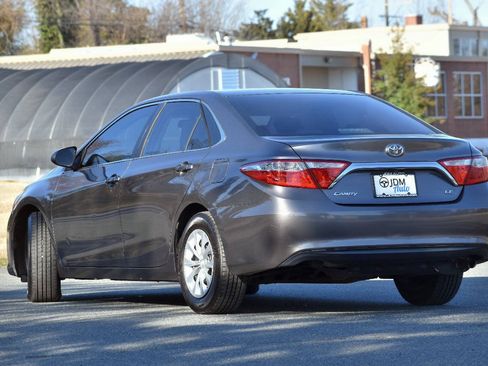 Used 2015 Toyota Camry LE FWD image 7