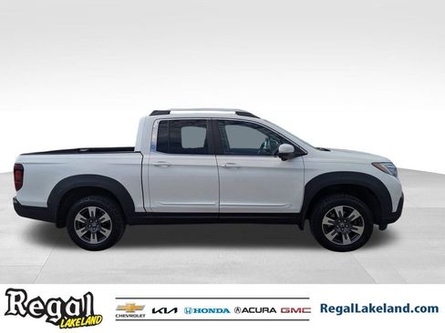 Used 2019 Honda Ridgeline RTL-T image 3