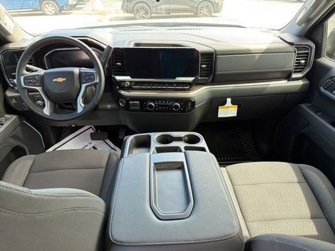 Used 2026 Chevrolet Silverado 1500 LT AWD/4WD image 17