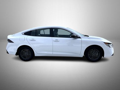 New 2026 Nissan Sentra SV FWD image 4