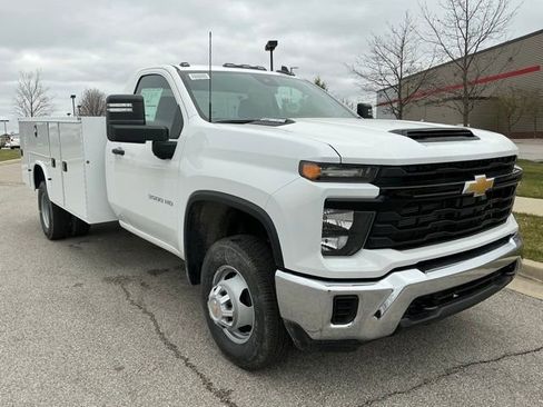 New 2026 Chevrolet Silverado 3500 W/T w/ WT Convenience Package AWD/4WD image 2