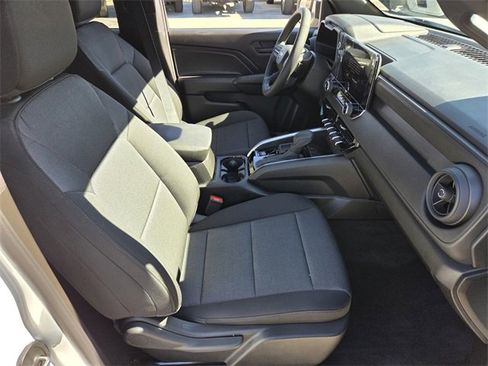 Certified 2026 Chevrolet Colorado W/T w/ WT Custom Package image 15