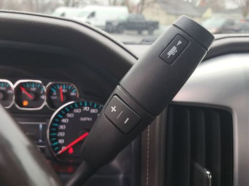 Used 2018 GMC Sierra 1500 SLE w/ SLE Value Package image 25