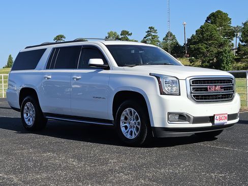 Used 2015 GMC Yukon XL SLE w/ Convenience Package AWD/4WD image 3