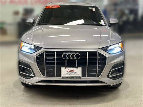 Used 2023 Audi Q5 2.0T Premium w/ Convenience Package image 2