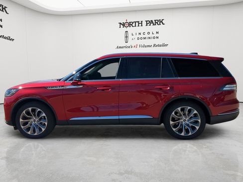 New 2026 Lincoln Aviator 2WD image 6