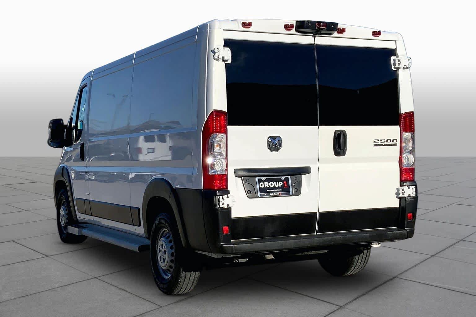 Used 2025 RAM ProMaster 2500 w/ U-Haul Equipment Group FWD image 12