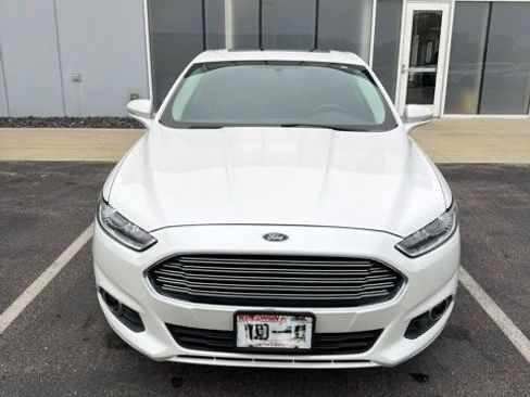 Used 2014 Ford Fusion SE w/ Equipment Group 202A FWD image 6