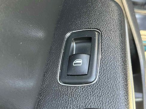 Used 2019 Dodge Charger SXT w/ Leather Interior Group RWD image 40