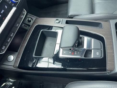 Used 2023 Audi Q5 2.0T Premium Plus w/ Premium Plus Package image 32