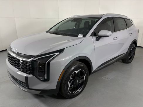New 2026 Kia Sportage EX AWD/4WD image 3