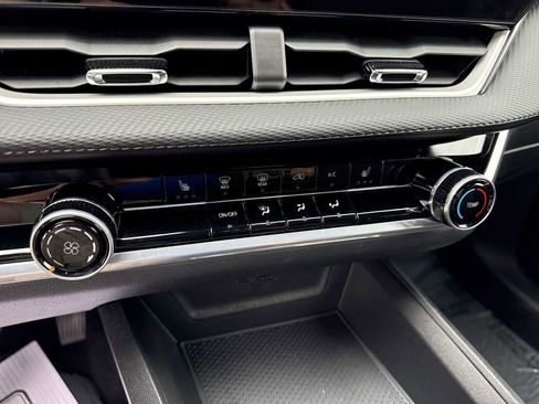 Certified 2026 Chevrolet Equinox LT FWD image 15