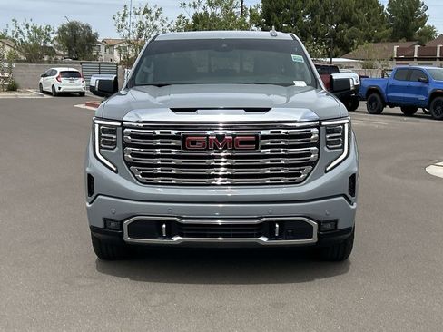 Used 2025 GMC Sierra 1500 Denali image 3
