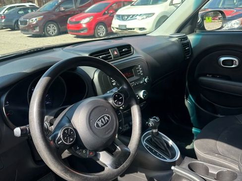 Used 2014 Kia Soul FWD image 8