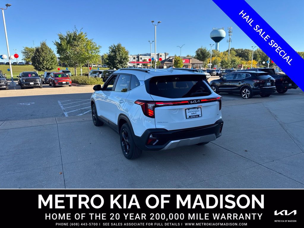 Used 2026 Kia Seltos EX w/ EX Sunroof Package AWD/4WD image 3