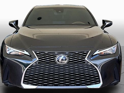 Used 2024 Lexus IS 300 w/ Comfort Package RWD image 4