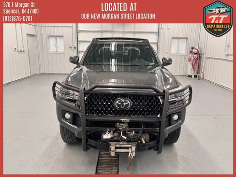 Used 2019 Toyota Tacoma TRD Off-Road w/ TRD Premium Off Road Package AWD/4WD image 18