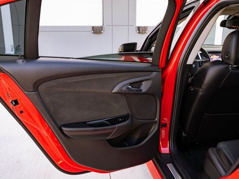 Used 2016 Chevrolet SS image 29