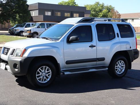 Used 2015 Nissan Xterra S image 10
