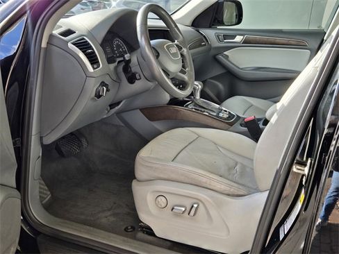 Used 2017 Audi Q5 2.0T Premium image 14