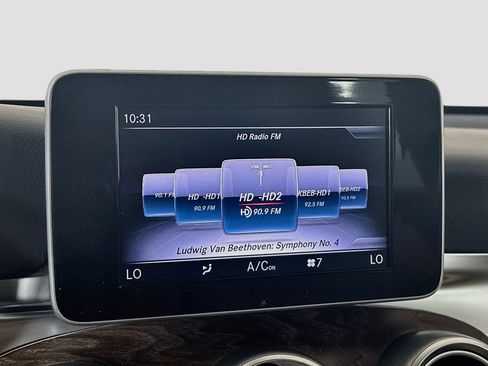 Used 2019 Mercedes-Benz GLC 300 4MATIC image 21