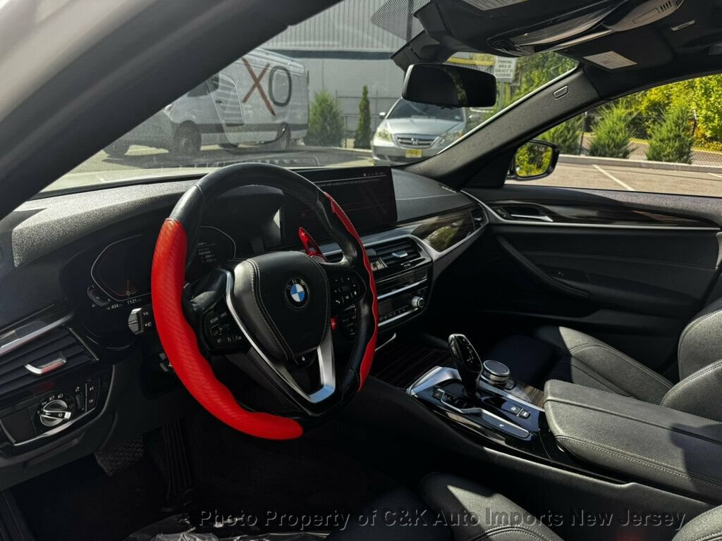 Used 2021 BMW 530i w/ Convenience Package RWD image 17