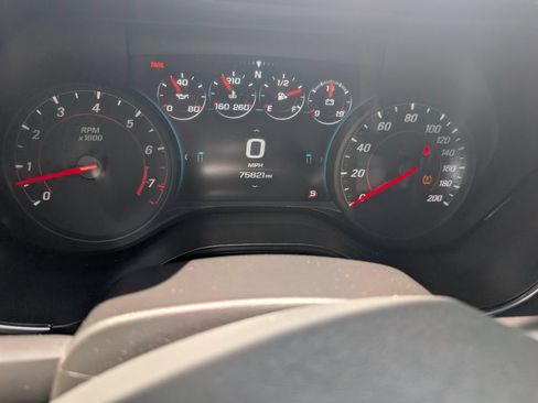 Used 2018 Chevrolet Camaro SS RWD image 15