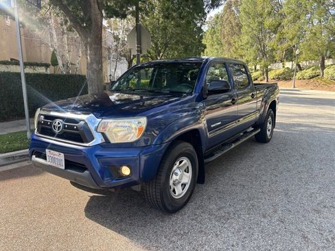 Used 2015 Toyota Tacoma PreRunner w/ SR5 Package image 29