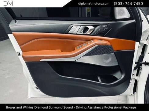 Used 2020 BMW X7 M50i AWD/4WD image 26