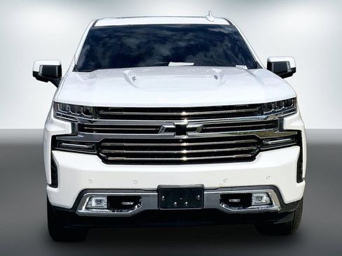 Used 2019 Chevrolet Silverado 1500 High Country w/ Technology Package AWD/4WD image 7