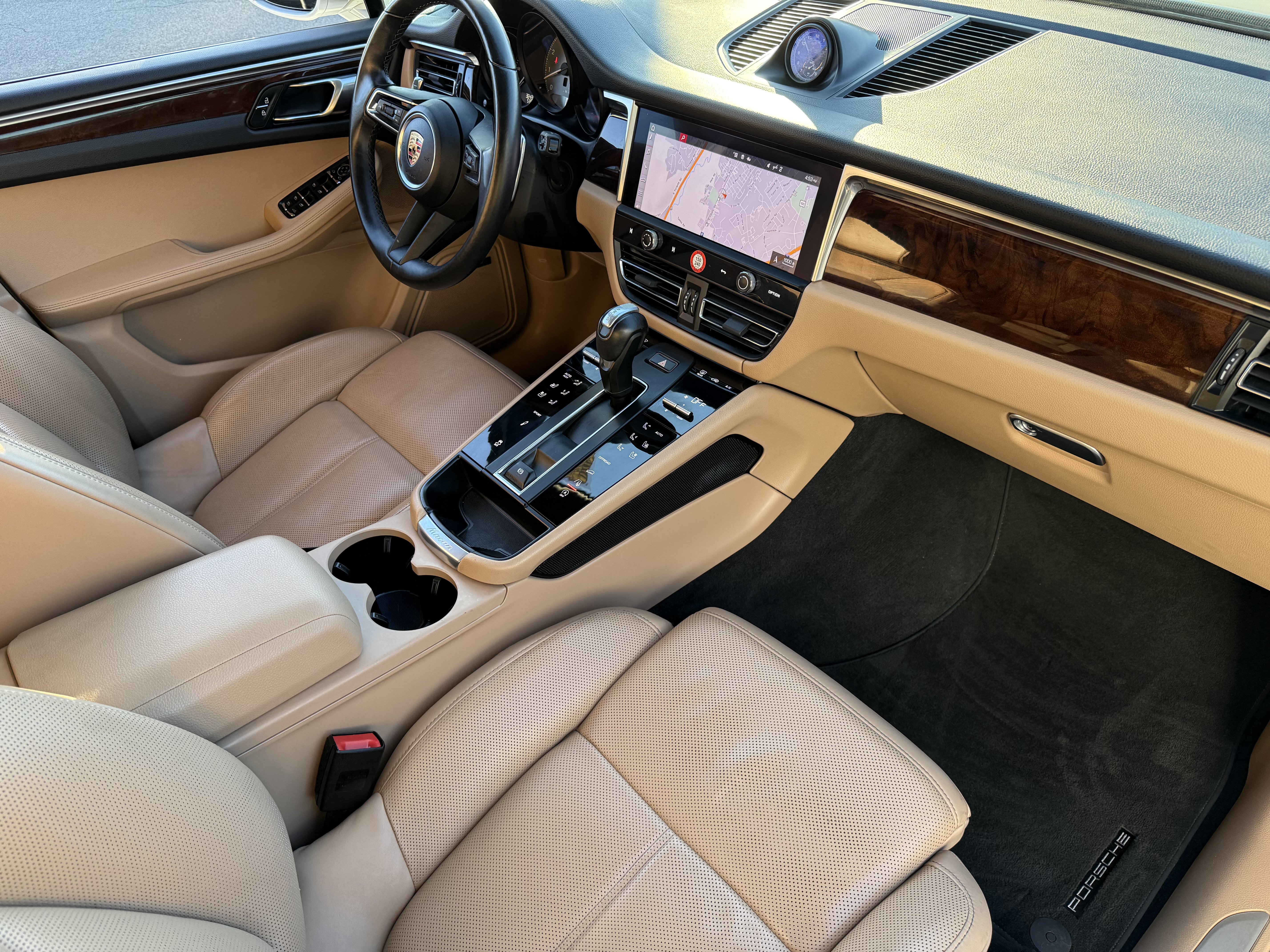Certified 2023 Porsche Macan S AWD/4WD image 22